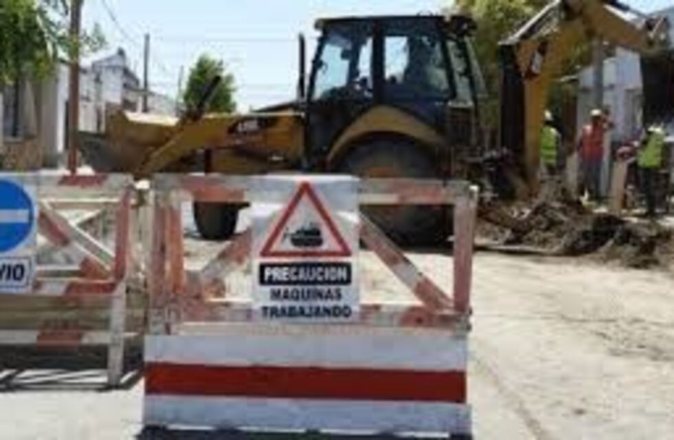 Cortes de calzada en varios puntos de la ciudad