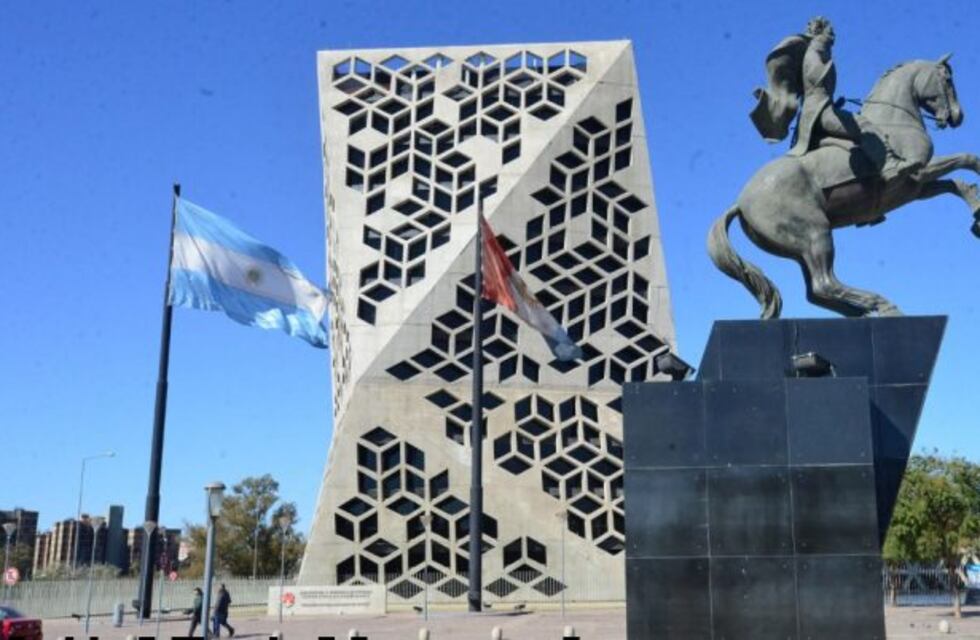 El gobierno de Córdoba impuso un receso en la administración pública por el coronavirus