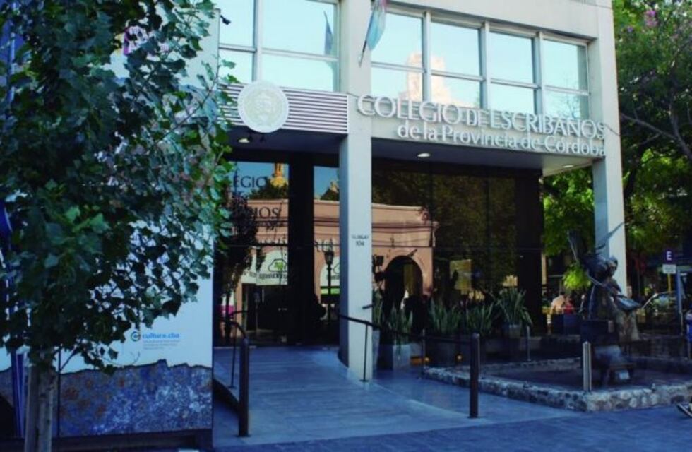 El Colegio de Escribanos de Córdoba dispuso abrir una guardia "mínima y restringida"