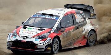 French rally driver Sebastien Ogier and French co-driver Julien Ingrassia of the Toyota Yaris WRT drive, compete during the fourth stage of the FIA World Rally Championship in Leon, Guanajuato State, Mexico on March 14, 2020\u002E - The organizers of the WRC with the Mexican authorities tooke the decision to end the Leon Rally today due to coronavirus\u002E (Photo by ALFREDO ESTRELLA / AFP)