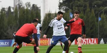 La Selección argentina goleó 5 a 0 a un combinado de Newell's (@Argentina)