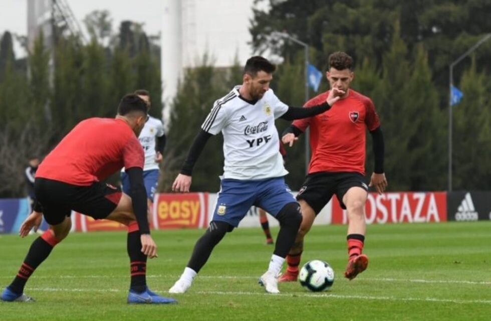Un combinado de Newell's fue goleado 5 a 0 por la Selección Argentina en un amistoso