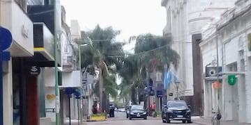 Calle 25 de mayo de Gualeguaychú\nCrédito: Vía Gualeguaychú