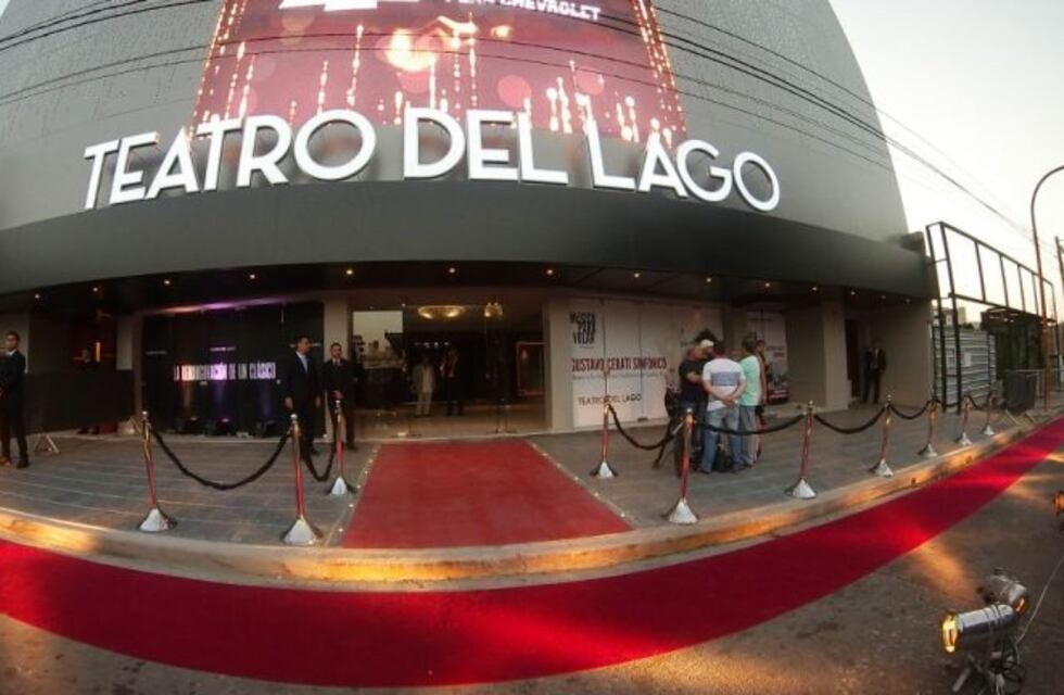 Carlos Paz: se descompuso en el teatro y la ambulancia tardó una hora en llegar