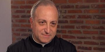 El párroco Roberto Juan Yannuzi fue fundador y director de un intsituto religioso de Villa Elisa (web)