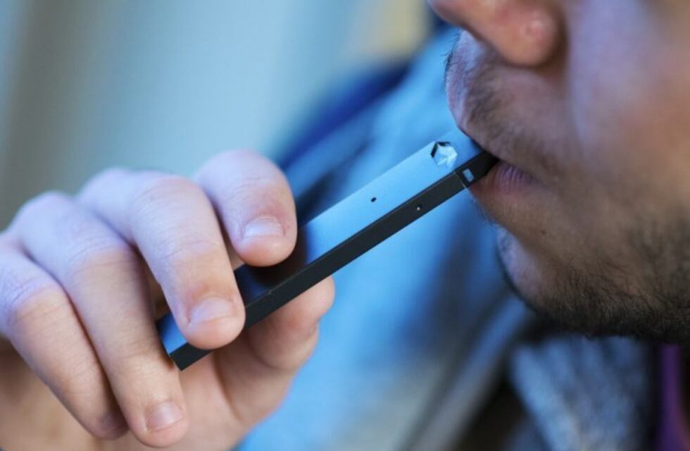 Juul, el cigarrillo electrónico que es furor entre los adolescentes