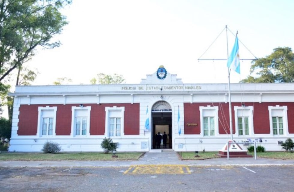 Concurso abierto para ingreso a la Policía de Establecimientos Navales