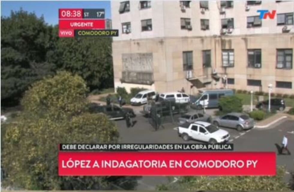 José López no respondió preguntas y pidió una auditoría de la obra pública