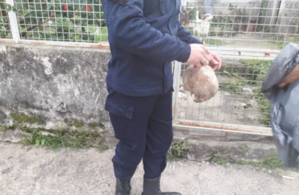Una vecina de Concordia amaneció y se encontró con un cráneo en la puerta de su casa