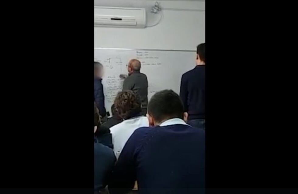 El Palomar: le apuntaron con un arma al profesor en plena clase