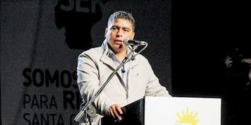El gobernador de Santa Cruz, Claudio Vidal, no asistirá este 9 de Julio.