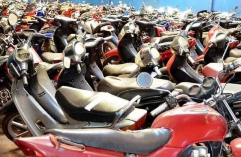 Vecinos obereños reclaman a la Municipalidad por la retención de motos