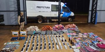 Nuevo golpe al contrabando: Prefectura secuestró celulares por más de dos millones de pesos