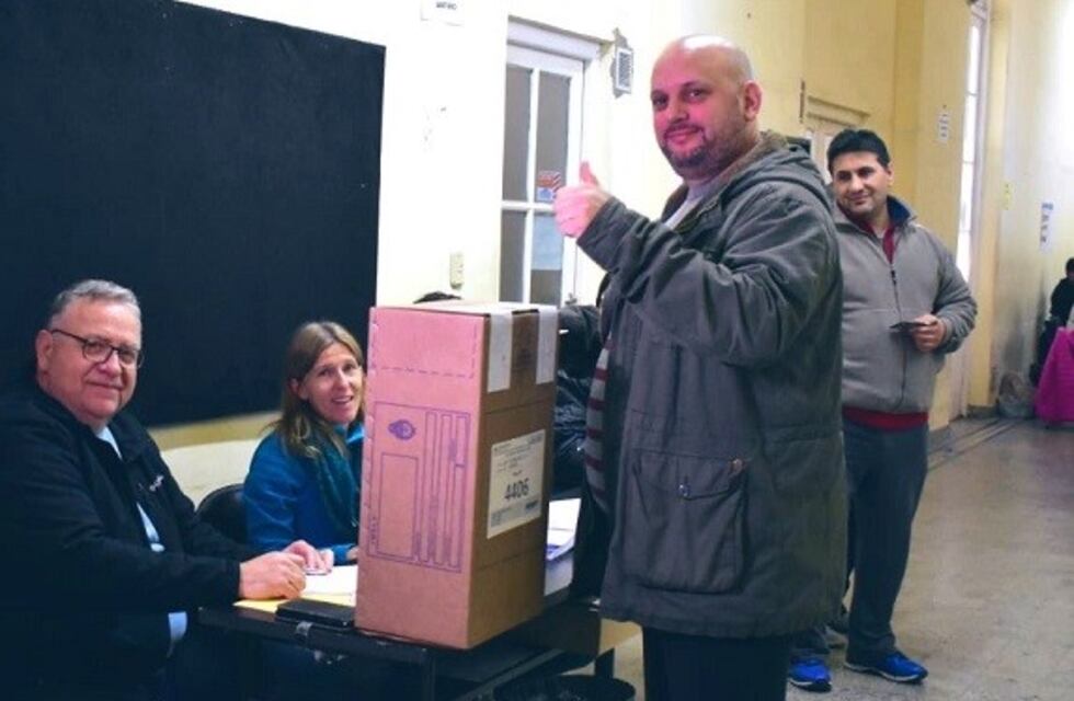 Octavio Crivaro votó "en defensa de los trabajadores, las mujeres y la juventud"