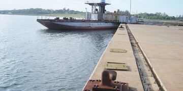 Imagen archivo\u002E Se quedó sin licitación el puerto de Posadas\u002E