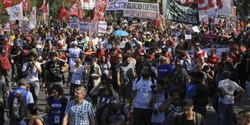 Incidentes y tensión en el corte de Callao y avenida Corrientes\u002E