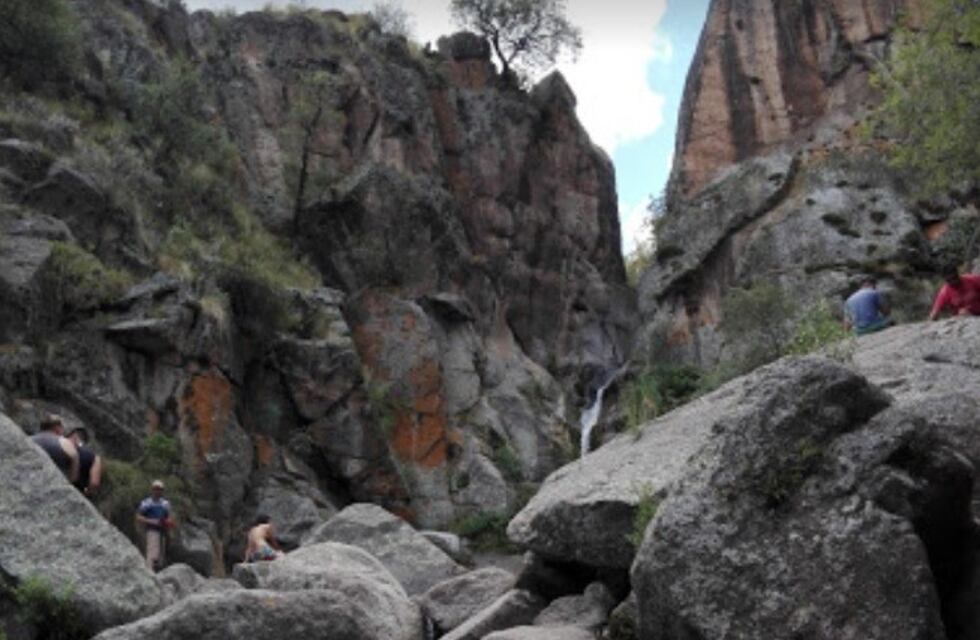 Una turista resultó herida cuando subía al Salto de la Moneda