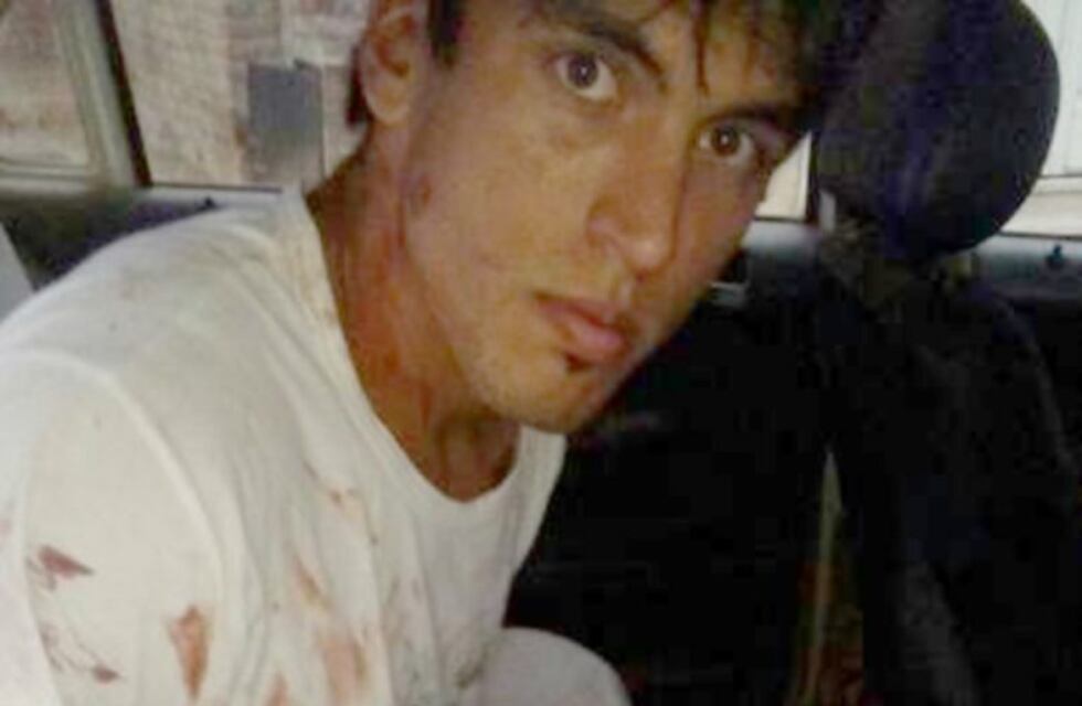 Sancionaron al autor del cuádruple homicidio de Santa Fe por tener un celular en la celda