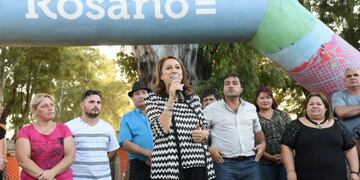 La dirigente socialista contraatacó frente al anuncio del radical aliado de Cambiemos\u002E (@MonicaFein)