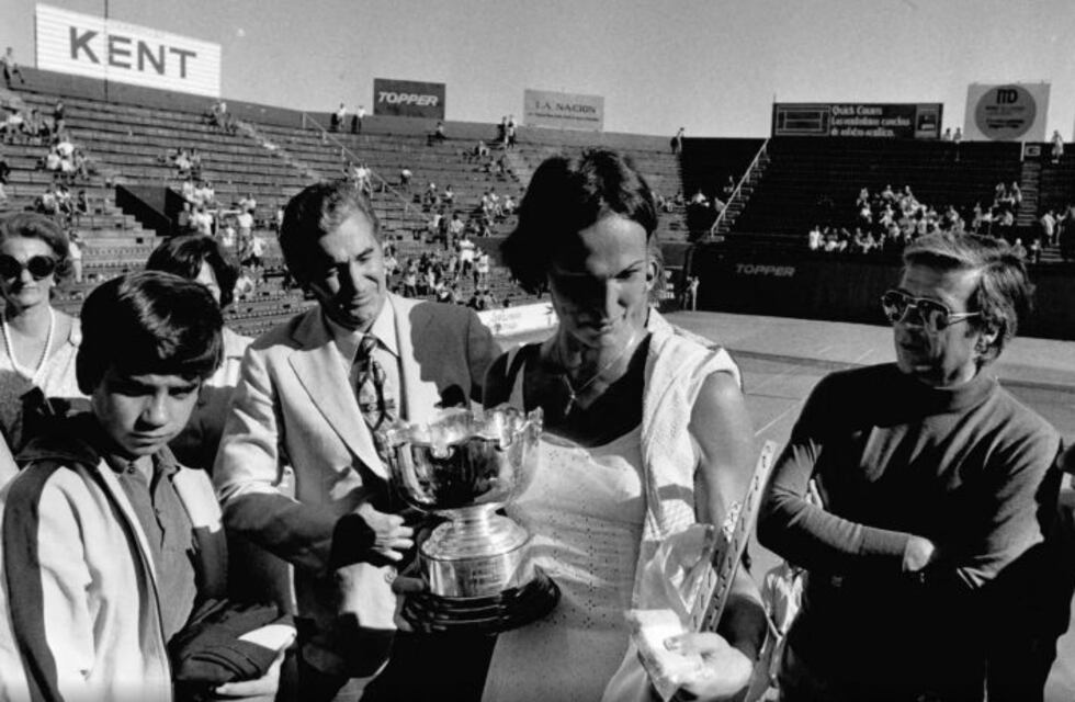 La historia de la tenista trans que brilló en Argentina en 1977