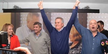 Jura Héctor Gay y asumen concejales