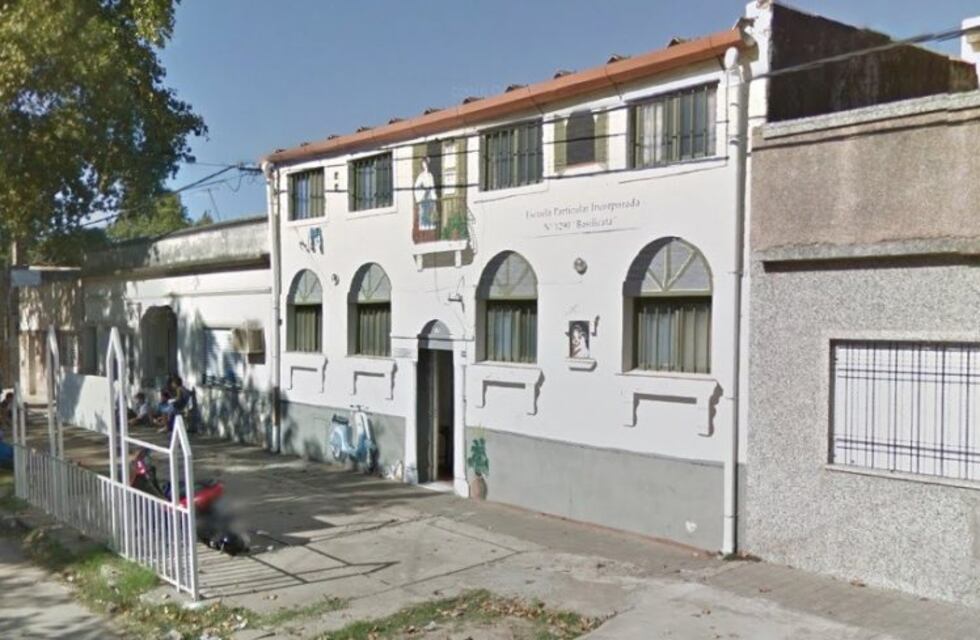 Entraron a robar a una escuela y se llevaron hasta la comida de los niños