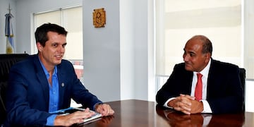 Manzur se reunió con el titular del Ente Nacional de Obras Hídricas y Saneamiento\u002E (Comunicación Gobierno Tucumán)