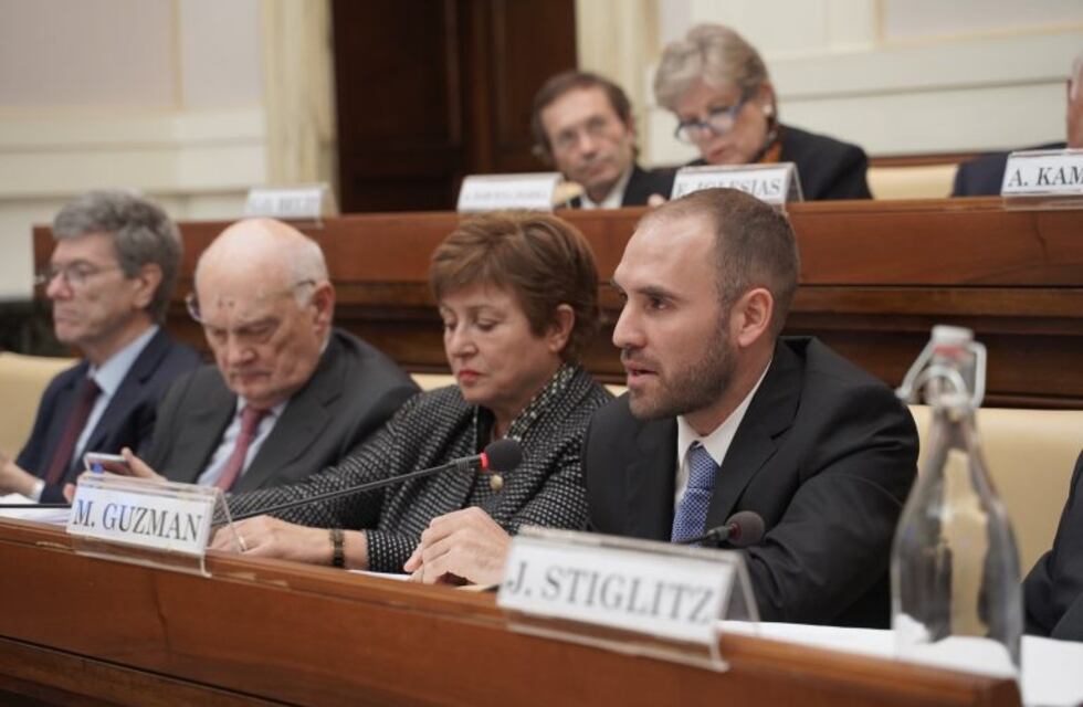 Martín Guzmán dijo estar dispuesto a considerar un plan alternativo de los bonistas