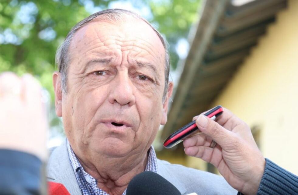 El Intendente Carlos Sánchez y la candidata a concejala Claudia Cittadino emitieron su voto