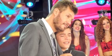 Facundo Rodríguez se emocionó al cantar con Tinelli