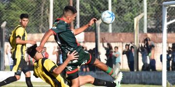 Peñarol no pudo hacer valer el hombre de más en Villa Dolores, pero sigue invicto\u002E