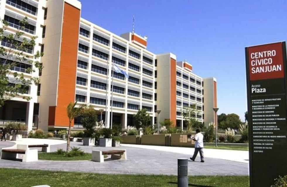 Cobraron con el 40% de aumento 43.000 estatales sanjuaninos