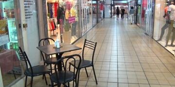 Los negocios que están en las galerías se vieron más afectados con las caídas en las ventas\u002E