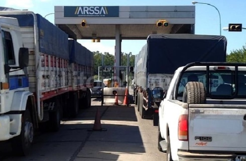 Lifschitz no descarta que la provincia se haga cargo "directamente" de la autopista a Santa Fe ante la falta de más oferentes