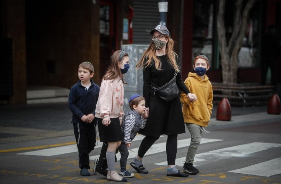 Coronavirus en CABA: El fin de semana bajaron los casos y se volvió a la "meseta histórica"