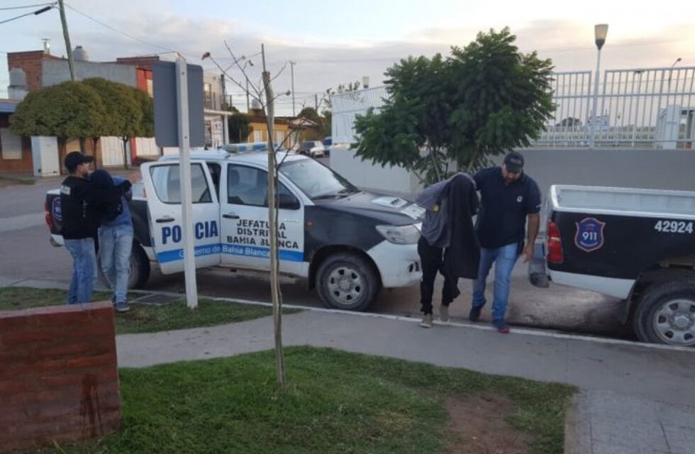 Detuvieron a dos hombres acusados de varias entraderas en Bahía
