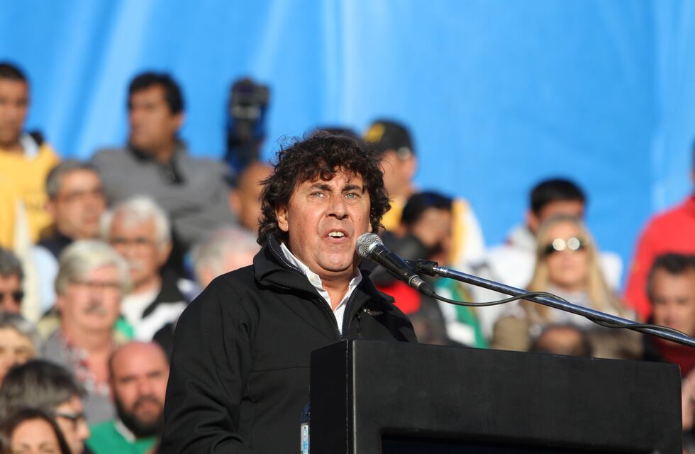 Micheli dijo que el aumento oficial del salario minimo es similar a la propuesta de los empresarios