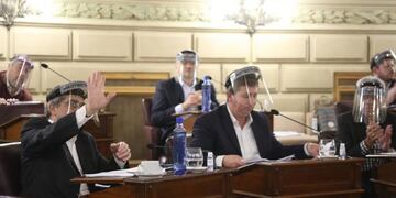 EL Senado santafesino le dio media sanción a la Ley de paridad de género\u002E (Senado Santa Fe)