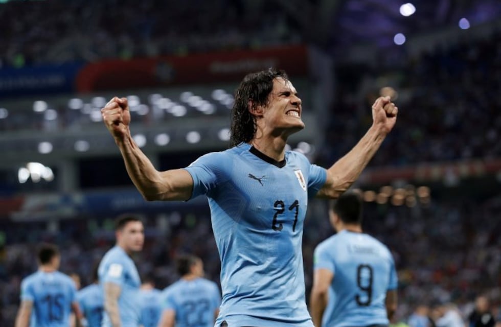 El padre de Edinson Cavani dijo que el delantero uruguayo tiene “un 60% de posibilidades” de jugar en Boca