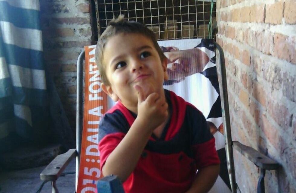 Registro conmovedor: "¡Papá estoy caminando!", grita un niño santafesino al dar sus primeros pasos