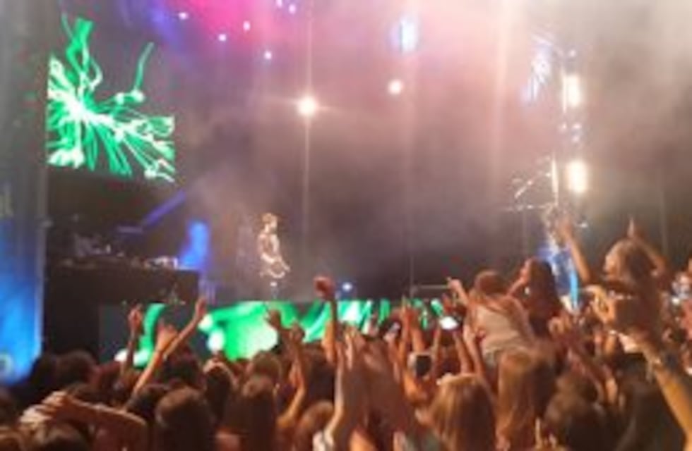 Meme Bouquet, Cumbia Nena y Mano Arriba muy cerca de Rosario