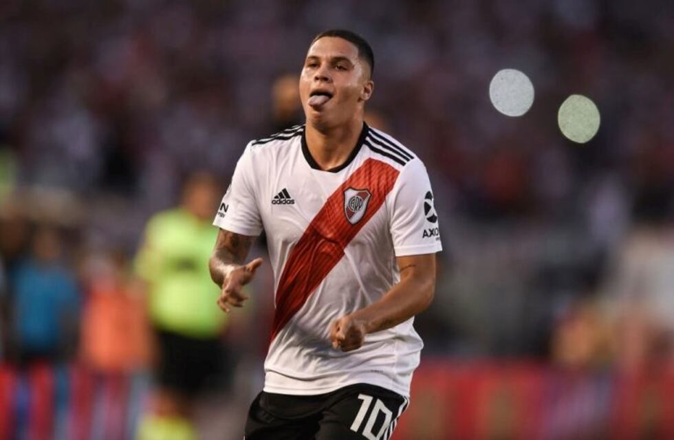 River opacó a Racing y le ganó 2-0