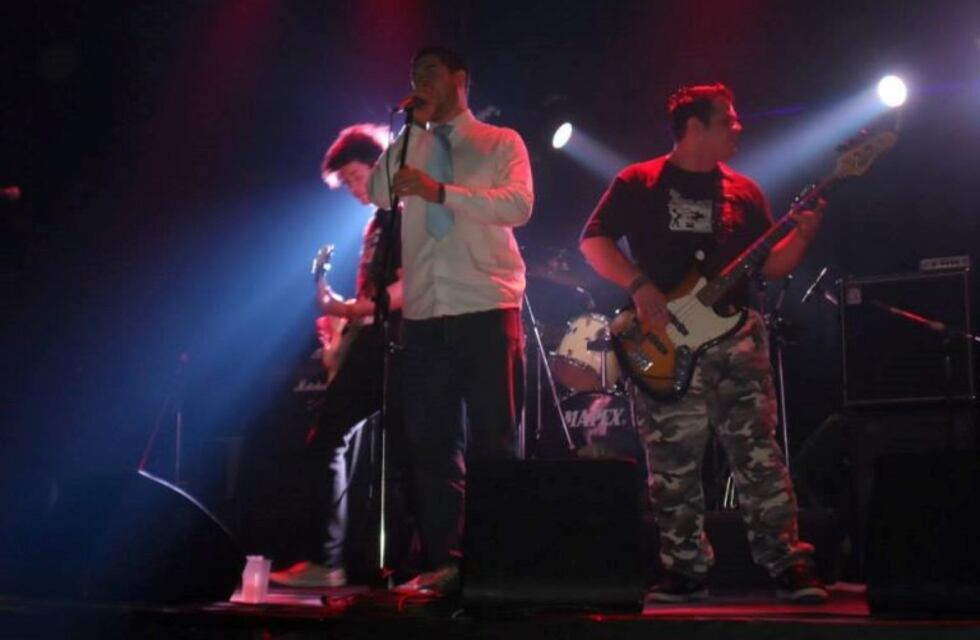 "Estamos en manos de mafiosos", advirtió la banda del bajista fallecido en el Café de la Flor