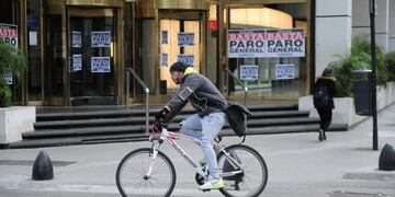 Por el paro general, a algunos empleados ir a trabajar les costó hasta 1000 pesos