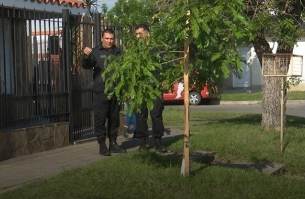 Quedó registrado: el momento en el que el policía asesina de un balazo a Lautaro Saucedo