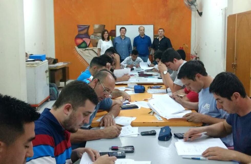 Se realizó el examen del Curso de Instalador Electricista