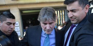 DYN27, BUENOS AIRES 04/08/2017, LA JUSTICIA A TRAVES DEL TRIBUNAL ORAL EN LO CRIMINAL FEDERAL Nº 1 DE LOS TRIBUNALES DE COMODDORO PY  SOBRESEYO  A AMADO BOUDOU POR  IRREGULARIDADES EN LA DOCUMENTACIÓN DE LA TRANSFERENCIA DE UN AUTO IMPORTADO \u002EFOTO:DYN/LUCIANO THIEBERGER\u002E buenos aires amado boudou juicio a exvicepresidente de la nacion por falsificacion de documentos publicos ex vicepresidente de la nacion juicio venta irregular de auto con papeles truchos finalizacion del juicio sentencia absuelto sobreseido por estar prescripto