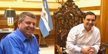 Guillermo Osnaghi intendente de Paso de la Patria junto al gobernador Gustavo Valdés\u002E