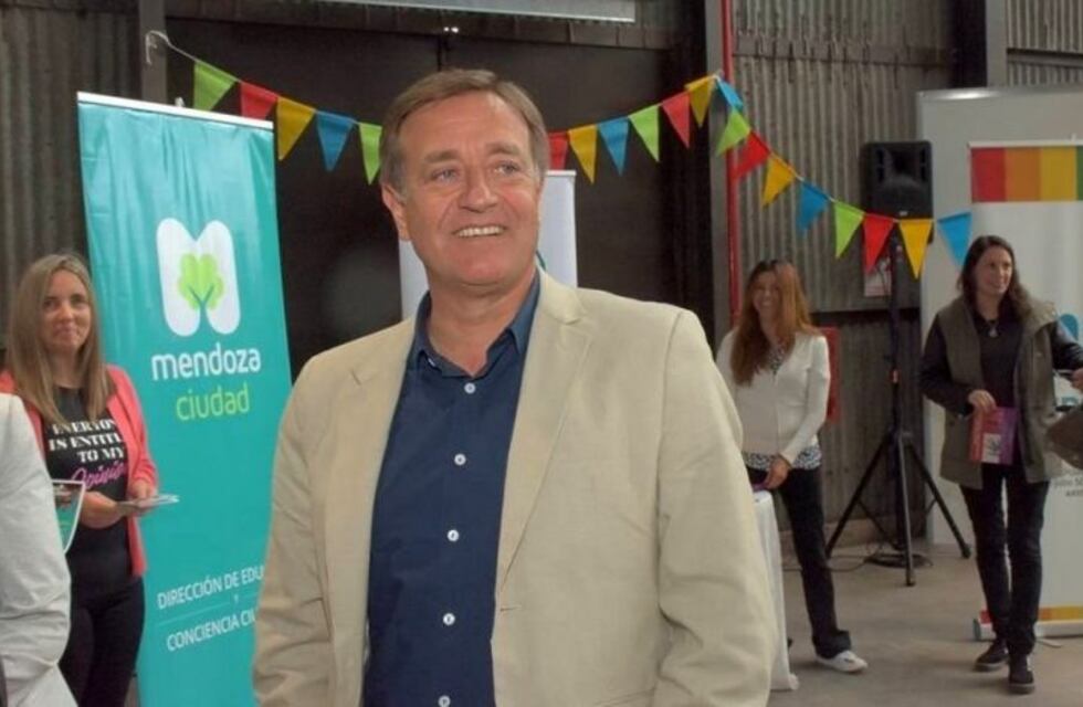 Suárez quiere crear un banco provincial "que no sea botín del gobierno de turno"