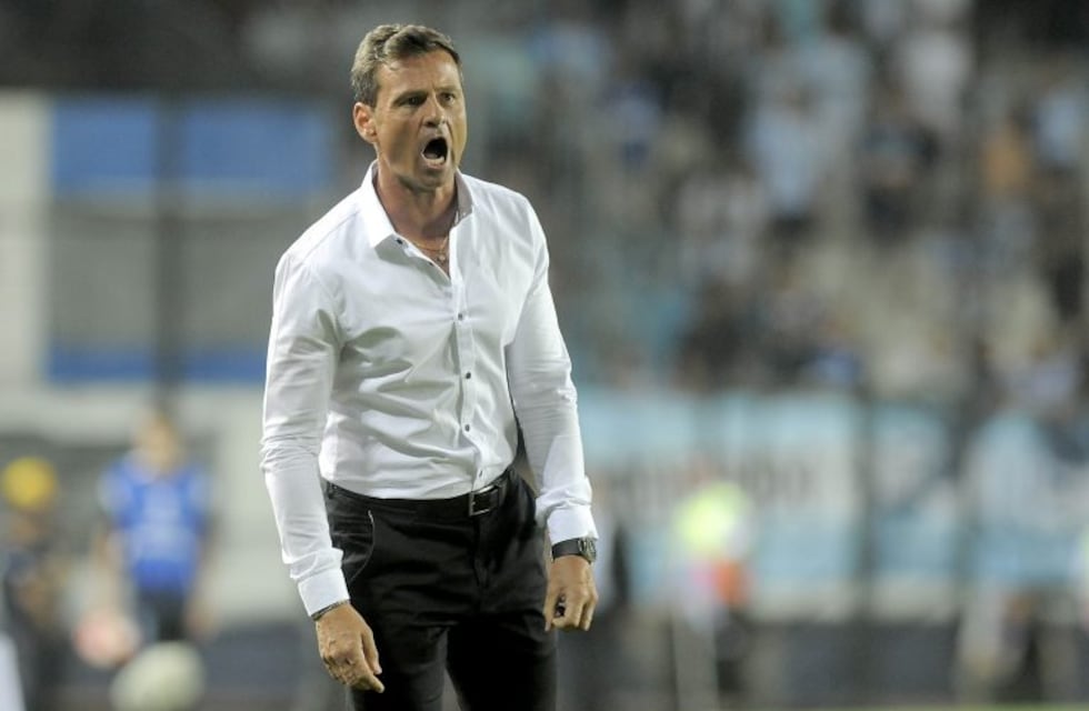 Racing perdió 2-0 con Belgrano en cancha de Instituto